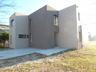 Foto 4 de SE VENDE HERMOSA CASA EN EL BARRIO CERRADO SAN ISIDRO LABRADOR TIGRE