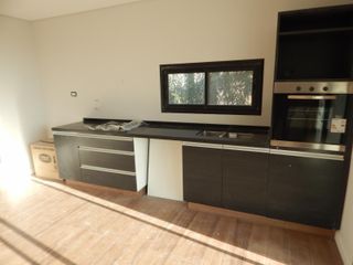 Foto 12 de SE VENDE HERMOSA CASA EN EL BARRIO CERRADO SAN ISIDRO LABRADOR TIGRE
