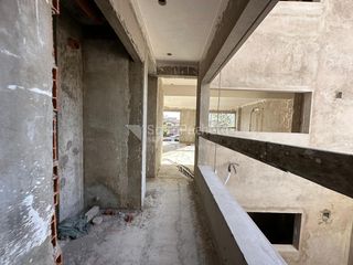 Venta piso 3 ambientes de pozo en Ramos Mejia