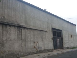 Foto 5 de bodega  industrial de alquiler  manta zona norte
