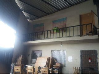 Foto 9 de bodega  industrial de alquiler  manta zona norte