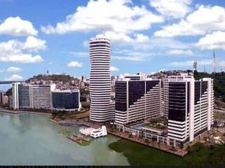 Foto 1 de VENDO OFICINA EN EL EDIFICIO THE POINT DE PUERTO SANTANA  - GUAYAQUIL
