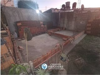 Foto 9 de VENTA CASA - Barrio Industrial