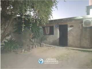 Foto 2 de VENTA CASA - Barrio Industrial