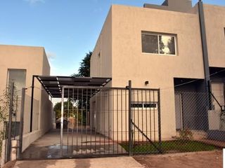VENTA DE CASA EN Juana Koslay