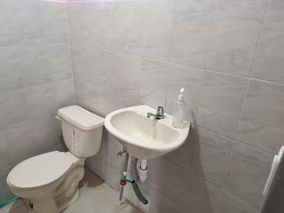 Solanda, Local Comercial en renta, 60 m2, 1 ambiente, 1 baño