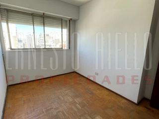 VENTA OPORTUNIDAD DEPARTAMENTO DE 3 AMBIENTES EN QUILMES CENTRO.