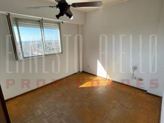 VENTA OPORTUNIDAD DEPARTAMENTO DE 3 AMBIENTES EN QUILMES CENTRO.