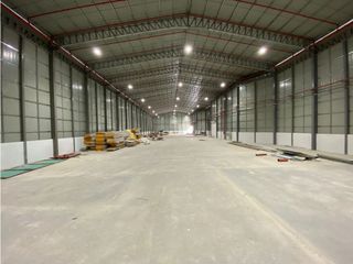 Foto 1 de Guayaquil, Vía Daule se alquila bodega 4800 m2 ideal farmacéuticas