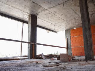 Departamento de pozo en venta 3 dormitorios 3 baños balcón 115 mts 2 totales- La Plata