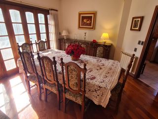Foto 12 de Venta - Chalet seis ambientes con piscina - Quintana 1043 - Los Troncos