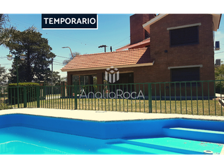 Foto 1 de Alquiler Temporario Casa Amplia para 12/13 personas Villa Carlos Paz