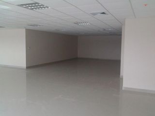 Foto 13 de Local Comercial Alquiler o Venta de 540 m2 Parque Empresarial Colon