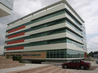 Foto 8 de Local Comercial Alquiler o Venta de 540 m2 Parque Empresarial Colon
