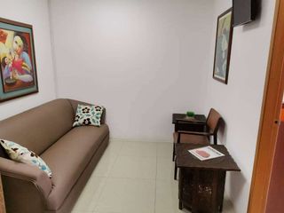 Foto 9 de Oficina de venta en el Edificio River Plaza, ave León Febres Cordero.