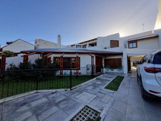 Casas en Venta en Trelew | PROPERATI