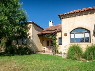 Foto 2 de CASA 2 DORMITORIOS VENTA COUNTRY JOCKEY CLUB