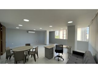 Foto 1 de SE VENDE OFICINA DE 60 M2 EN EL CENTRO HISTÓRICO DE SANTA MARTA