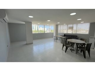 Foto 2 de SE VENDE OFICINA DE 60 M2 EN EL CENTRO HISTÓRICO DE SANTA MARTA