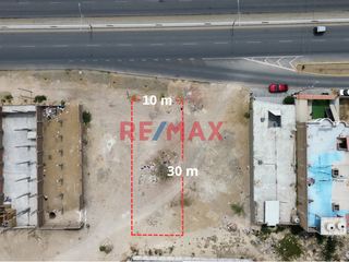 Foto 2 de ¡Oportunidad única en Paita! 🌟

Te presentamos este excelente terreno en venta, ubicado en la estratégica carretera a Paita , justo en esquina, en l