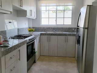 Foto 6 de Venta de casa Ria 3 dormitorios en Casa Laguna- Floreana cerca del Riocentro Dorado y Plaza Batan, La Aurora Daule