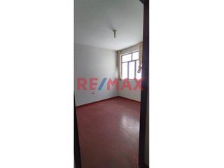 Foto 9 de 🌟 ¡Oportunidad única en Trujillo! 🌟

Descubre la casa ideal para tu familia o para un proyecto de inversión en la histórica y vibrante ciudad de Tru