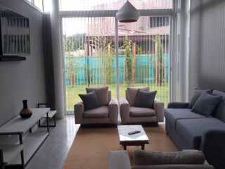 Foto 1 de Casa en Alquiler Temporal Rumenco
