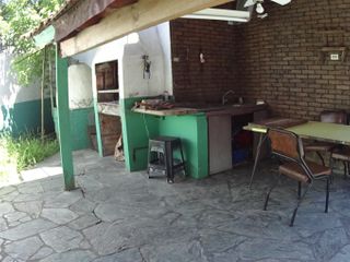 Casa de 4 ambientes en Venta en Chacarita