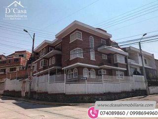 Casa de Venta Rentera – Las Pencas 3 Departamentos. Produce $ 1200 mensual.