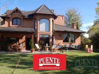 Foto 1 de Casa en venta en Saint Thomas Sur, excelente ubicación y calidad constructiva