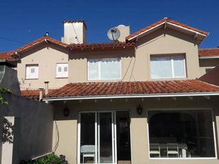 Foto 1 de Chalet en alquiler temporario en Los Troncos