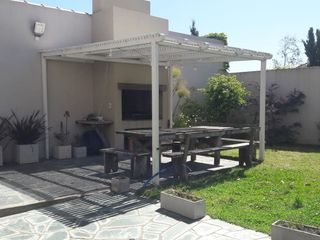 Foto 25 de Chalet en alquiler temporario en Los Troncos