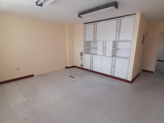 Foto 10 de oficina en arriendo en centro. Cod A2174