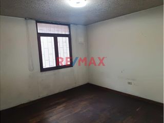 Foto 8 de VENDO CASA VIVIENDA UBICADA LOS FICUS SANTA ANITA!
Precio $299,000
Area Ocupada 180m2
Area Construida 259m2
4 dormitorios, 1 escritorio, 3 baños c