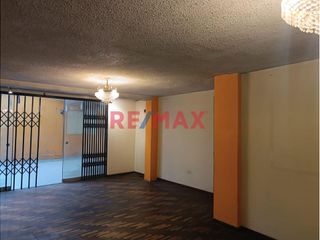 Foto 13 de VENDO CASA VIVIENDA UBICADA LOS FICUS SANTA ANITA!
Precio $299,000
Area Ocupada 180m2
Area Construida 259m2
4 dormitorios, 1 escritorio, 3 baños c