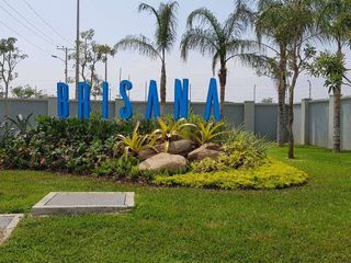 Foto 21 de Venta de hermosa casa 4 Dormitorios en etapa Floreana  - Casalaguna/km 12 av. León Febres Cordero.