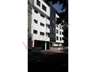 VENDO lindo y amplio apartamento en barrio el Ingenio, Cali, Colombia, 165 M2, tercer piso sin ascensor.-7917