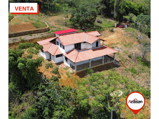 Foto 4 de CASA CAMPESTRE PARA  ESTRENAR A 8 MINUTOS DEL SOCORRO.