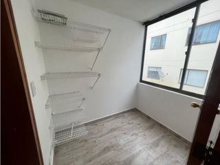 Se vende apartamento en Palermo, Manizales (5 hab, terraza)