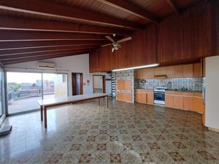 EXCELENTE OPORTUNIDAD Casa 6 Ambientes - Rodolfo Lopez- Quilmes
