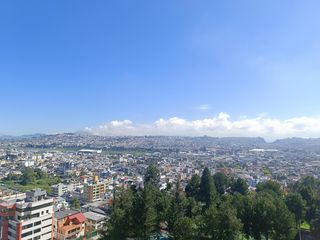 Venta de Penthouse con hermosa vista y terraza privada con BBQ | El Bosque, Quito