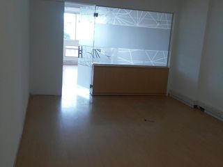 Alquiler Oficina 50 m2 en Montserrat