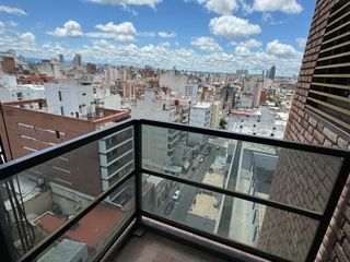 Se vende 1 Dorm en  Nueva Córdoba- Frente c/ Balcón - Desocupado!!