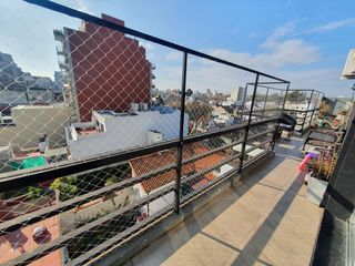 EXCELENTE 3 AMBIENTES CON BALCON TERRAZA Y PARRILLA - VILLA PUEYRREDON