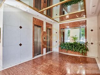 ALQUILER TRES DORMITORIOS DEPENDENCIA DOS COCHERAS AMENITIES