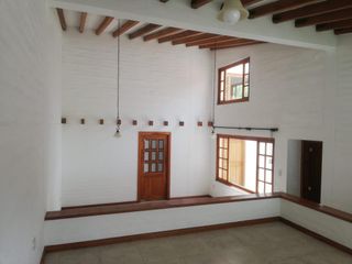 Cumbayá, Casa en  Renta, 180m2, 3 Habitaciones.