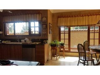 Foto 8 de casa en venta en rio amarillo sayausi san sebastian de lujo con area verde