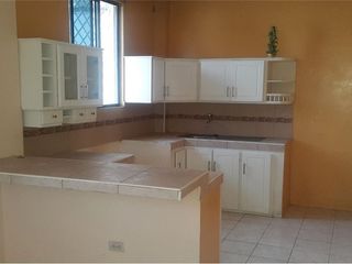 Foto 1 de Casa de venta en Manta, zona norte