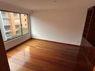 Foto 2 de apartamento en arriendo/venta en los rosales. Cod A19277