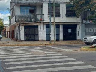Departamento venta 2 dormitorios 2 baños 1 cochera 1 oficina 216 mts 2 totales - Tolosa